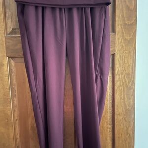 Old Navy Maternity Roll over Trousers